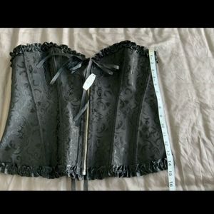 Women’s Corset. NWT.  Black Size 1X